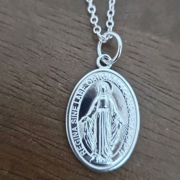 L & P Glamour Jewelry - Sterling Silver Miraculous Medal Virgin Mary Necklace